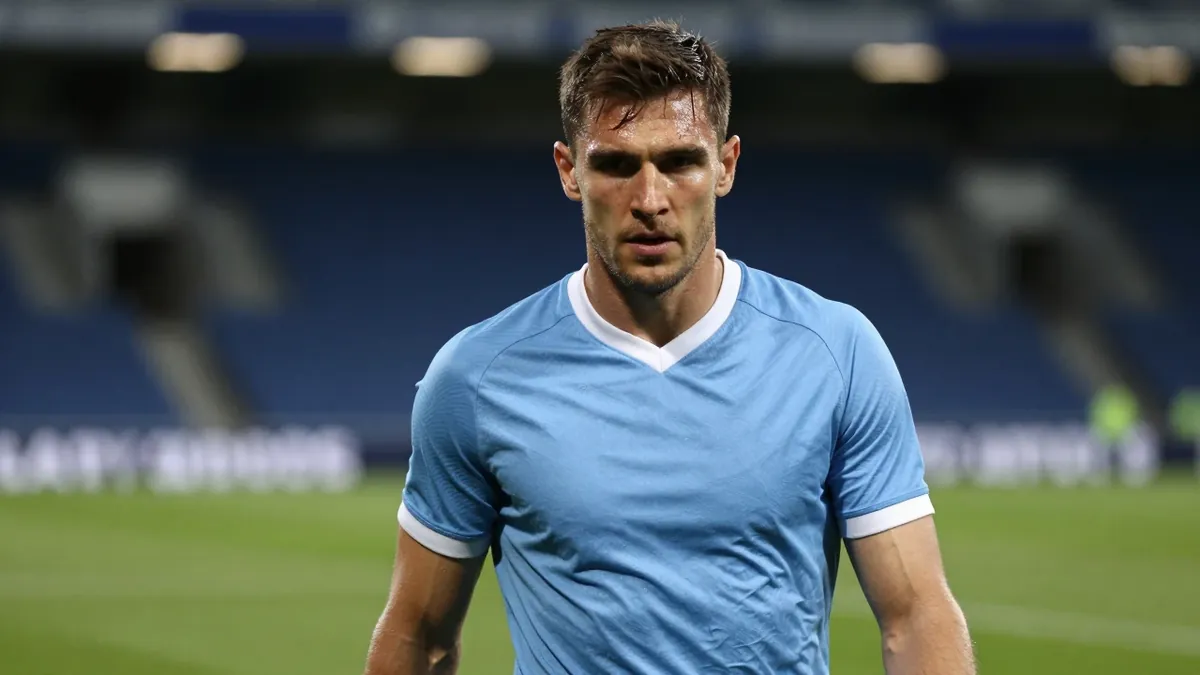 KAA Gent moet winnen van Hibernian om door te gaan in de UEFA Conference League, volgens avs.be