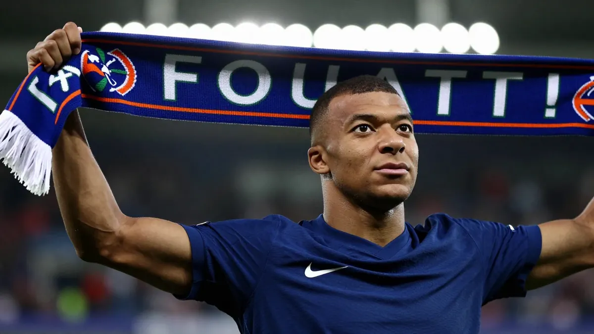 Belgian side Gent have signed forward Michel-Ange Balikwisha on a season-long loan from Celtic, with an option to buy...