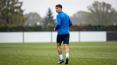 De 18-jarige Belgische jeugdinternational Victor Vandenbroucke heeft zijn interlandcarrière bij Honduras op pauze gezet...